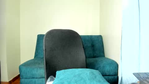 Angela online show from May 17, 2026, 1:18 pm