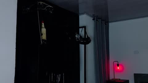 Snapshot of angelabl0odborne chatting on October 27, 2025, 10:36 pm Angela help me reach 100 thumbs up online show from October 27, 2025, 10:36 pm