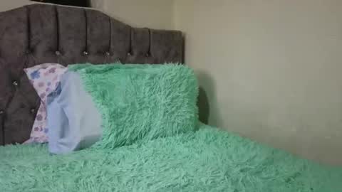 Snapshot of angelacute19 chatting on March 25, 2026, 12:49 am angelacute19 online show from March 25, 2026, 12:49 am