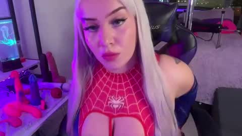 angeladiamondd1 online show from February 1, 2025, 5:18 am