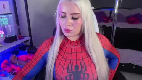 angeladiamondd1 online show from February 5, 2025, 11:17 pm