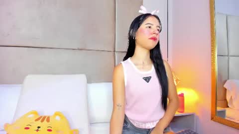 angelag_ online show from June 21, 2026, 4:37 am