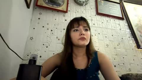 angelaisabela online show from March 12, 2026, 5:19 pm