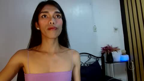 SENORITA online show from January 23, 2025, 4:04 pm