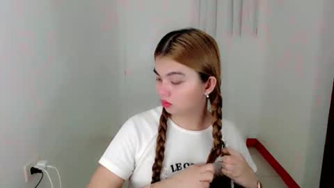 angelari_slut online show from May 20, 2026, 9:59 am