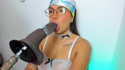 Angela Ricci online show from May 9, 2026, 3:50 pm