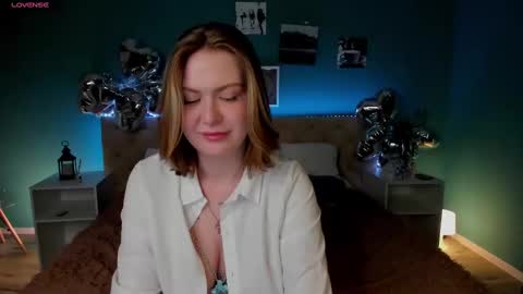 angelawallace online show from February 12, 2025, 11:18 am