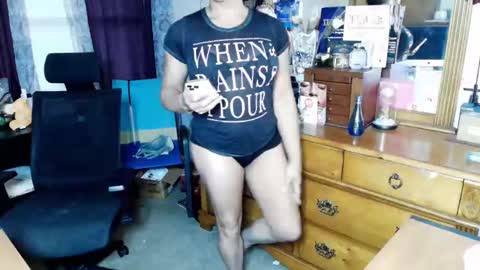 Snapshot of angelbaby11986 chatting on September 21, 2025, 11:34 am Angela Longcock online show from September 21, 2025, 11:34 am