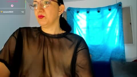 Snapshot of angelblue972344 chatting on May 30, 2026, 2:58 pm angel online show from May 30, 2026, 2:58 pm