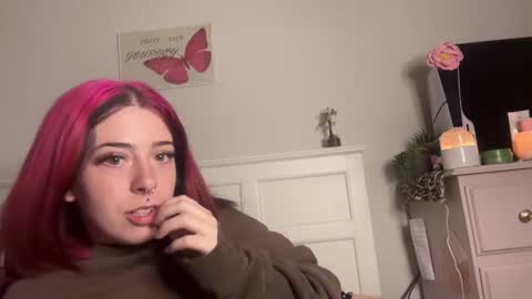 venellope888 online show from January 29, 2025, 12:13 pm