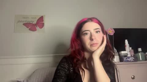 venellope888 online show from February 1, 2025, 3:39 pm