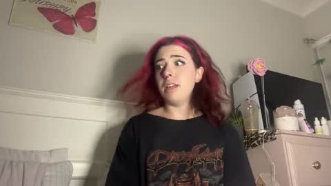 venellope888 online show from February 5, 2025, 11:55 am