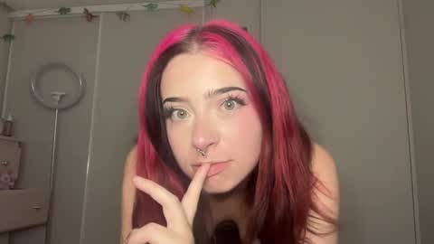 venellope888 online show from February 6, 2025, 7:35 am