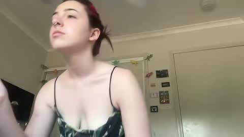 venellope888 online show from February 7, 2025, 6:03 am