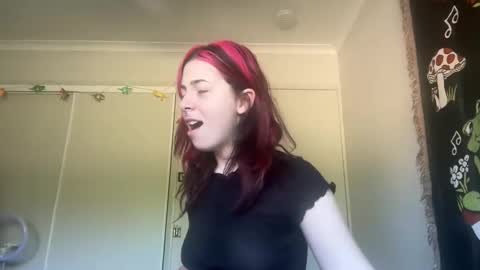 venellope888 online show from February 11, 2025, 5:37 am