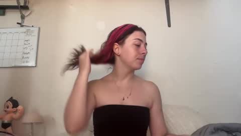 venellope888 online show from February 22, 2025, 4:40 am