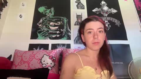 venellope888 online show from February 26, 2025, 5:31 am