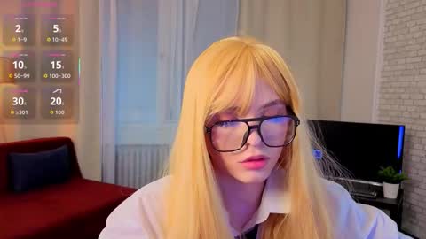 angelchaoss online show from September 23, 2025, 6:38 am