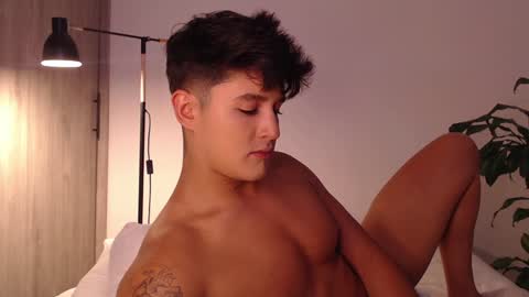 Angel online show from December 11, 2024, 9:23 pm