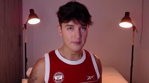 Angel online show from February 4, 2025, 1:02 am