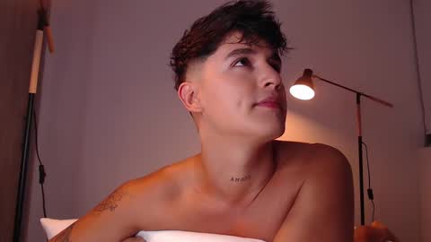 Angel online show from March 3, 2025, 11:14 pm