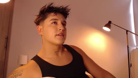 Angel online show from December 2, 2025, 7:42 pm