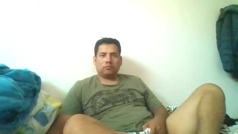 angeldavid90 online show from April 15, 2026, 9:59 pm
