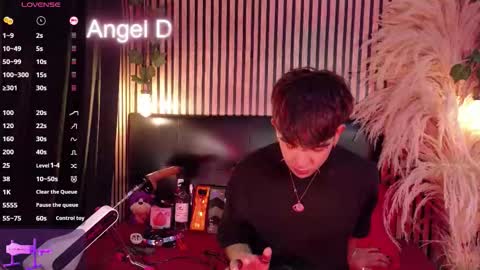 Angel dust online show from March 1, 2026, 3:19 am