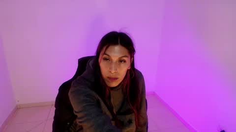 Snapshot of angele_johnson chatting on April 3, 2026, 7:34 pm angele online show from April 3, 2026, 7:34 pm