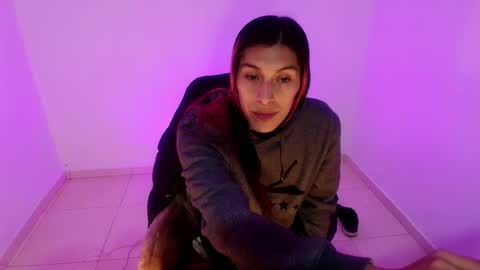 Snapshot of angele_johnson chatting on April 8, 2026, 6:52 pm angele online show from April 8, 2026, 6:52 pm