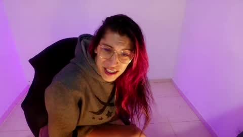 Snapshot of angele_johnson chatting on April 22, 2026, 7:15 pm angele online show from April 22, 2026, 7:15 pm