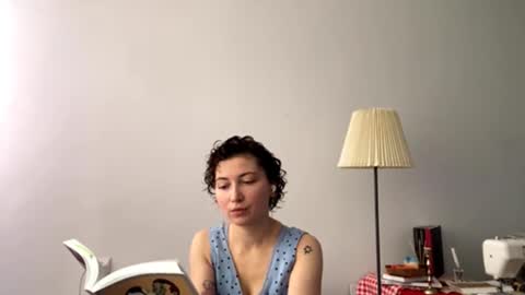 Elisa online show from October 13, 2025, 7:41 am