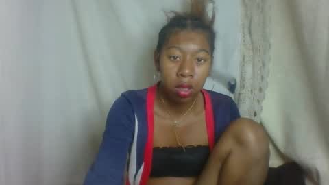 Snapshot of angelette93 chatting on September 9, 2025, 11:43 am angelette93 online show from September 9, 2025, 11:43 am