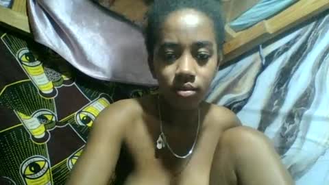 Angelettee online show from June 14, 2026, 4:03 am