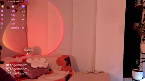 . online show from October 22, 2025, 11:37 pm