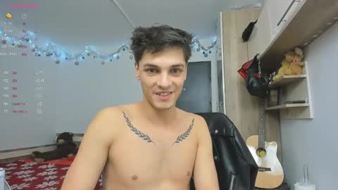 Snapshot of angelfrank chatting on January 1, 2025, 1:16 pm Frankie online show from January 1, 2025, 1:16 pm