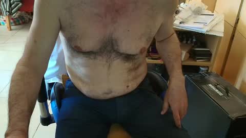 angelgarcia269 online show from November 11, 2025, 12:05 pm