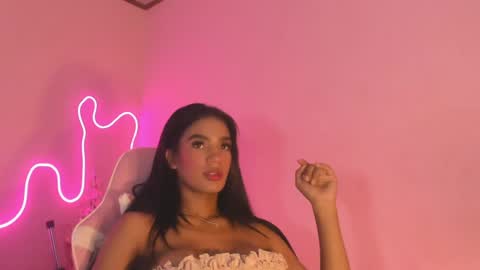 Carolina online show from January 8, 2025, 12:38 am