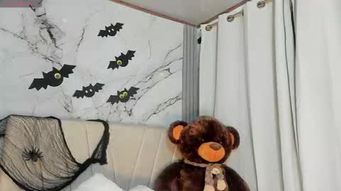 Carolina online show from October 23, 2025, 12:43 am