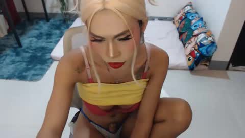 DIVINE ANGEL online show from February 14, 2026, 2:52 am