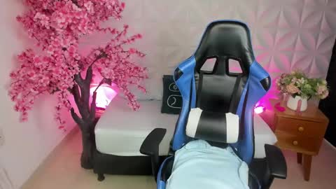 Snapshot of angelica_dymond chatting on January 6, 2025, 10:05 pm A N G E L I C A online show from January 6, 2025, 10:05 pm