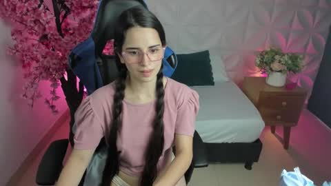 Snapshot of angelica_dymond chatting on January 8, 2025, 10:16 pm A N G E L I C A online show from January 8, 2025, 10:16 pm