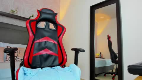 Snapshot of angelica_dymond chatting on January 28, 2025, 3:14 pm A N G E L I C A online show from January 28, 2025, 3:14 pm