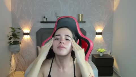 Snapshot of angelica_dymond chatting on March 6, 2025, 12:09 pm A N G E L I C A online show from March 6, 2025, 12:09 pm