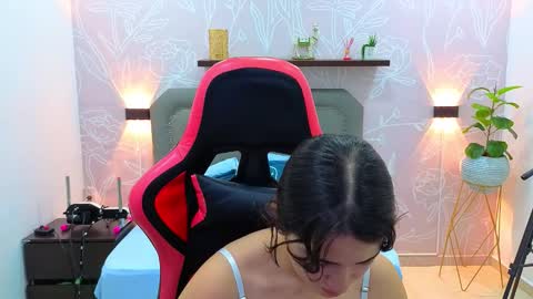 Snapshot of angelica_dymond chatting on September 13, 2025, 12:05 pm A N G E L I C A online show from September 13, 2025, 12:05 pm