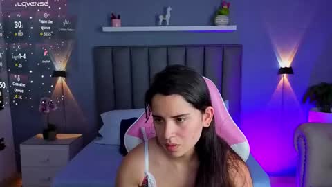 Snapshot of angelica_dymond chatting on October 16, 2025, 2:29 pm A N G E L I C A online show from October 16, 2025, 2:29 pm