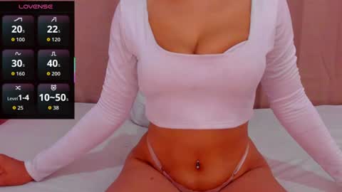 angelica_hot19 online show from June 22, 2026, 2:14 pm