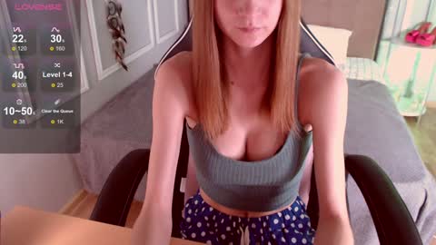 Angelica online show from December 3, 2024, 2:27 pm