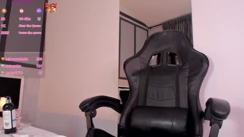 Snapshot of angelica_soft chatting on December 5, 2024, 12:30 am U can call me Angel online show from December 5, 2024, 12:30 am