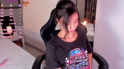 Snapshot of angelica_soft chatting on December 18, 2024, 10:46 pm U can call me Angel online show from December 18, 2024, 10:46 pm